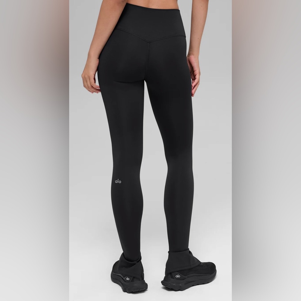 Alo Black Airlift High-Waist Elongated Legging